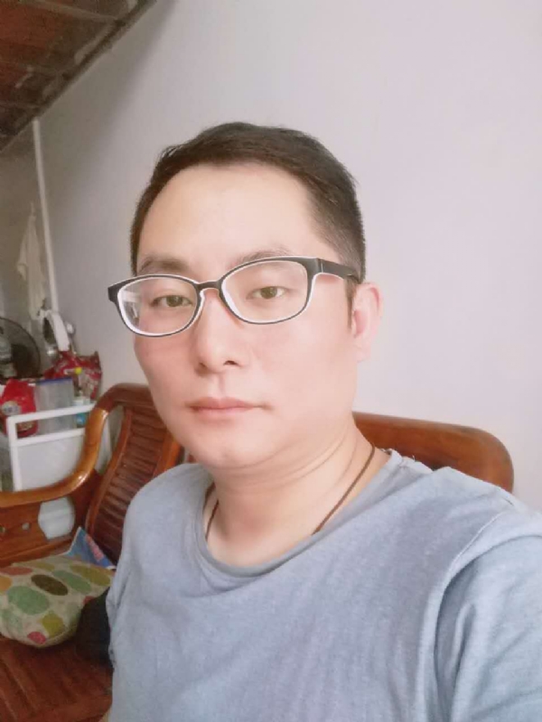 流星的尾巴的第一张照片--屏南相亲网