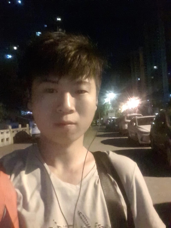 流星的瞬间的第一张照片--屏南相亲网
