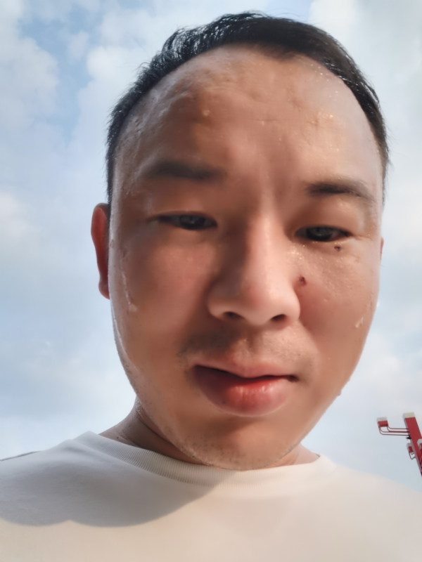 唐老鸭的第一张照片--屏南相亲网