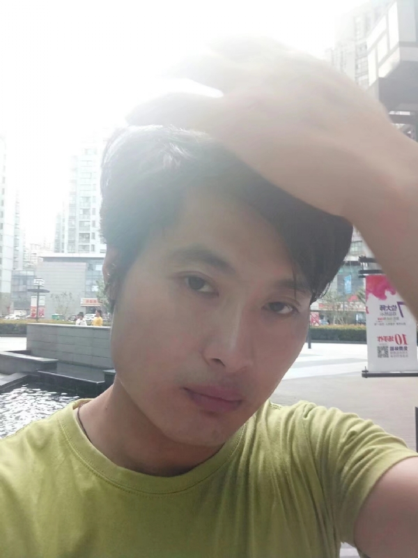 钢铁侠的第一张照片--屏南相亲网