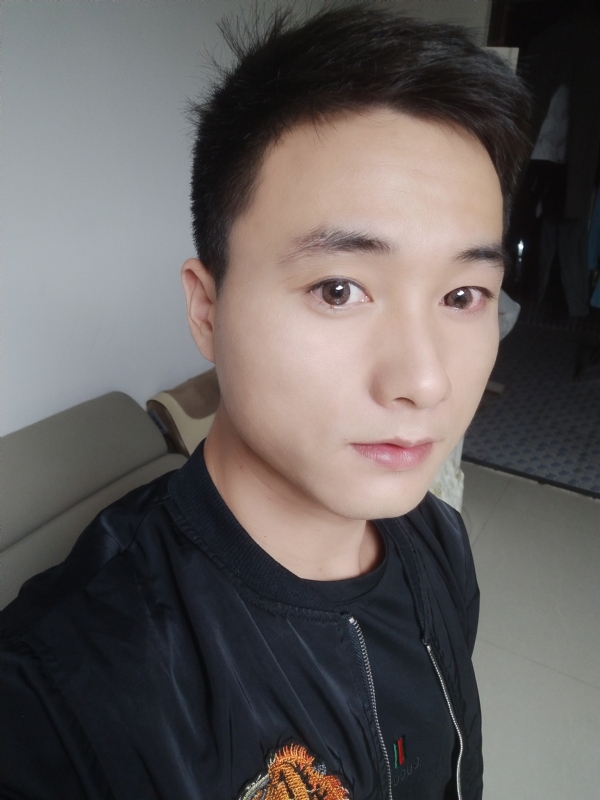 何凡的第三张照片--屏南相亲网
