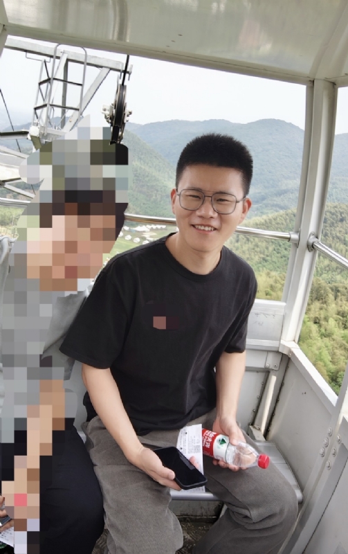 奔奔笨笨的第一张照片--屏南相亲网