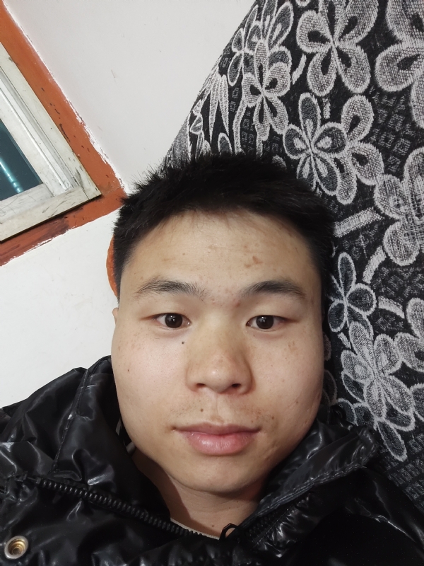 麒麟区幼儿园扛把子的第三张照片--屏南相亲网
