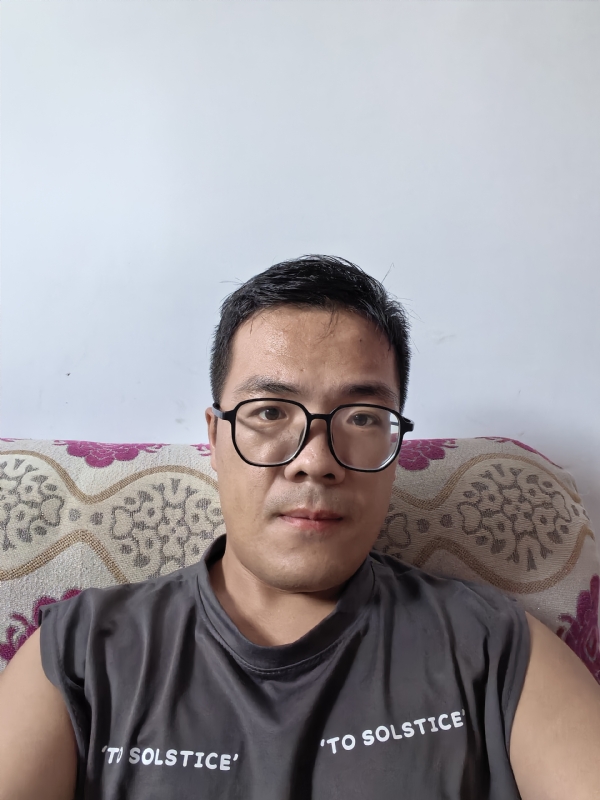 卫TF的第四张照片--屏南相亲网